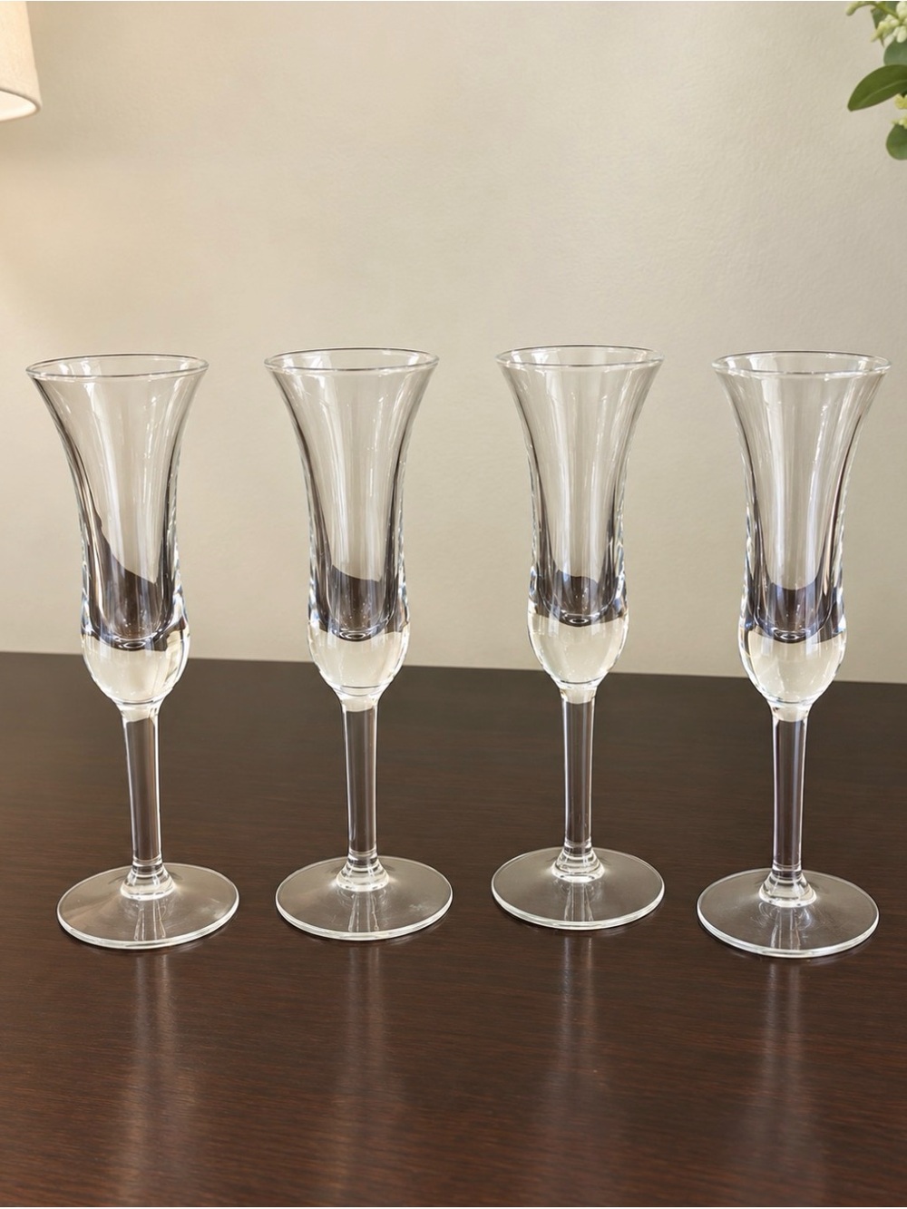 Crystal Champagne Flutes - Clear Glass Set of 4